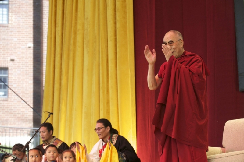 Did the Dalai Lama say “Fuck&nbsp;it”?