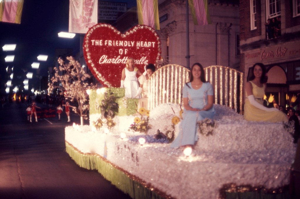 Vintage DTM: Dogwood Festival&nbsp;Parade